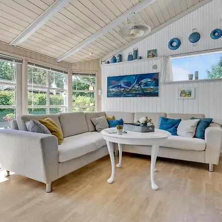 3 Bedroom Amazing In Nysted