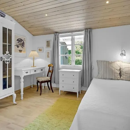 3 Bedroom Amazing In Prázdninový dům